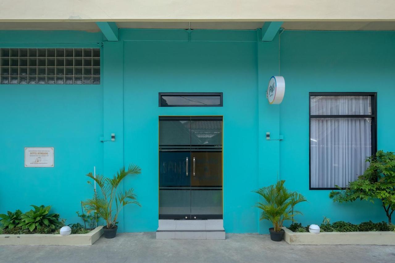 Sans Hotel Kumbang Yogyakarta By Reddoorz Esterno foto