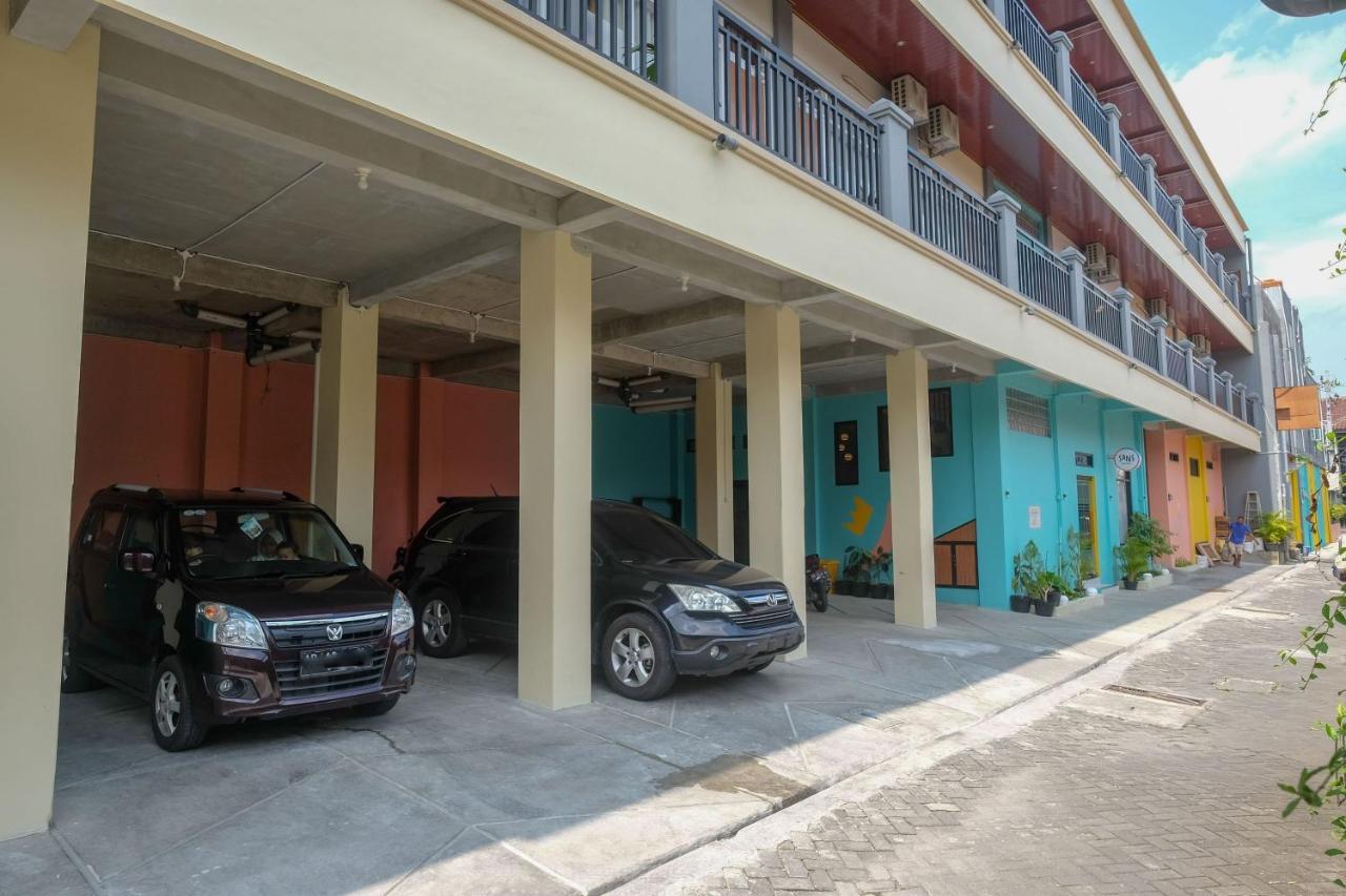Sans Hotel Kumbang Yogyakarta By Reddoorz Esterno foto