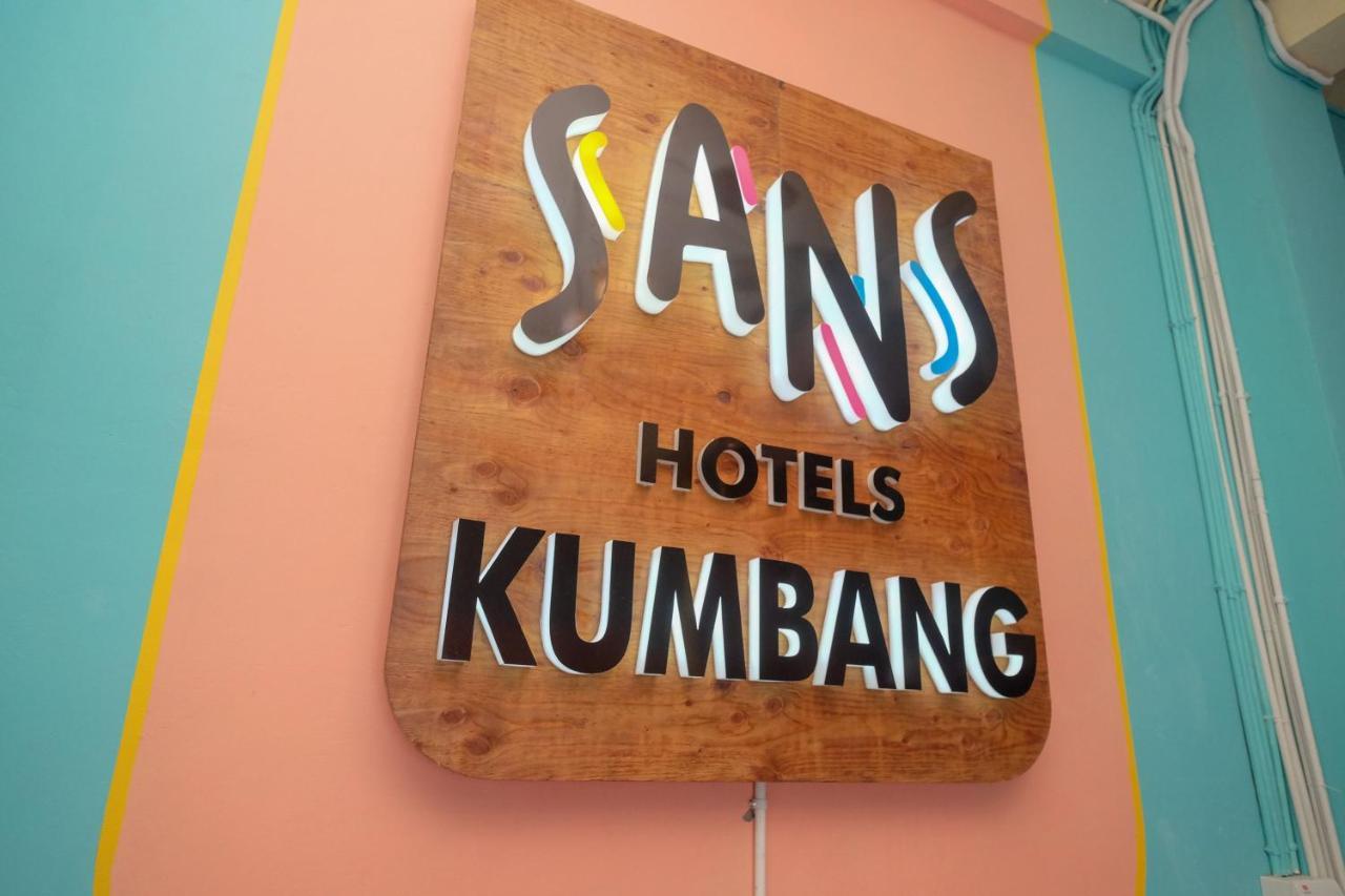 Sans Hotel Kumbang Yogyakarta By Reddoorz Esterno foto